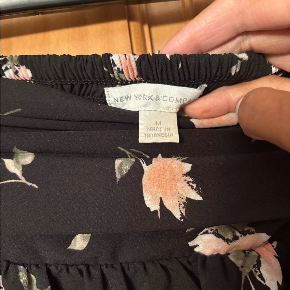 New York & Company Black and White Skater Mini Skirt - Picture 3 of 3